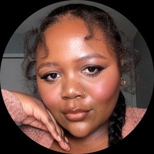 Meet your Posher, Anifa